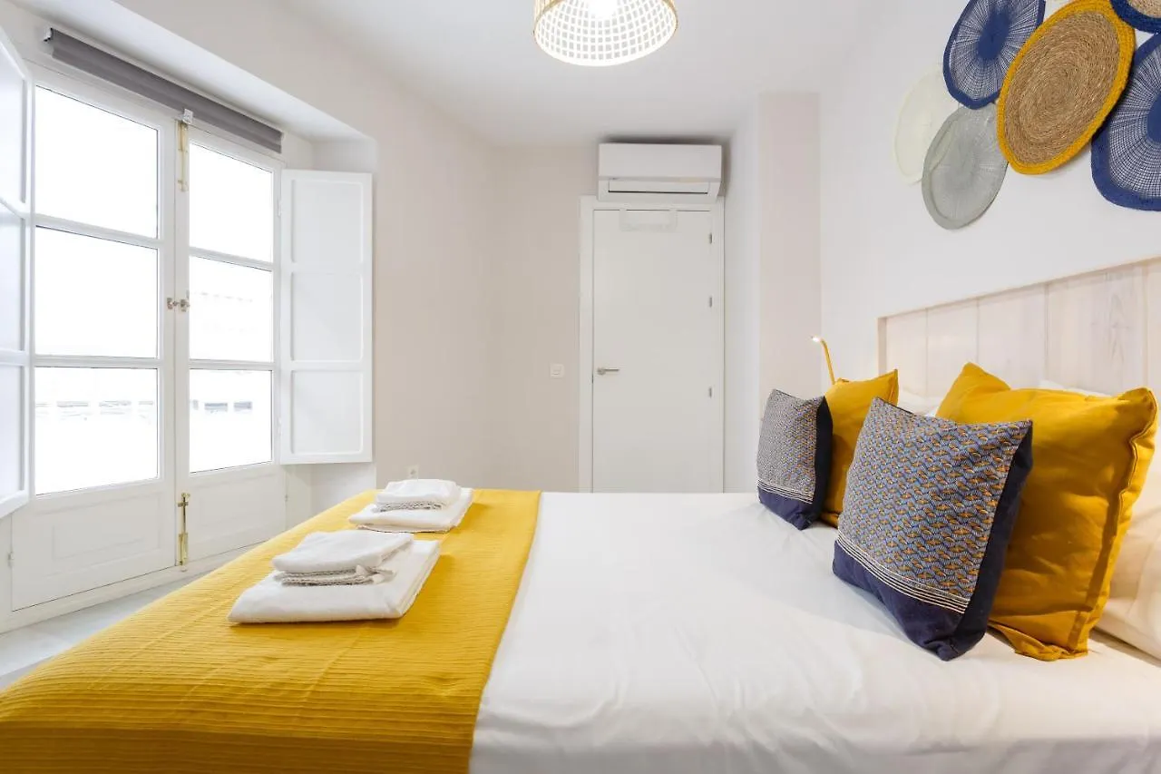 Apartment Apartamento El Noble By Cadiz4Rentals